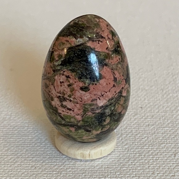 Premium Unakite Gemstone Egg with Wood Stand Collectors Specimen High Gloss 1.2" - Picture 4 of 11